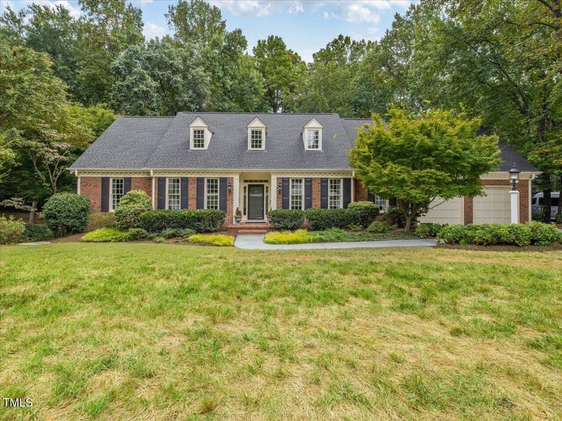 219 Lochside Dr, Cary, NC 27518