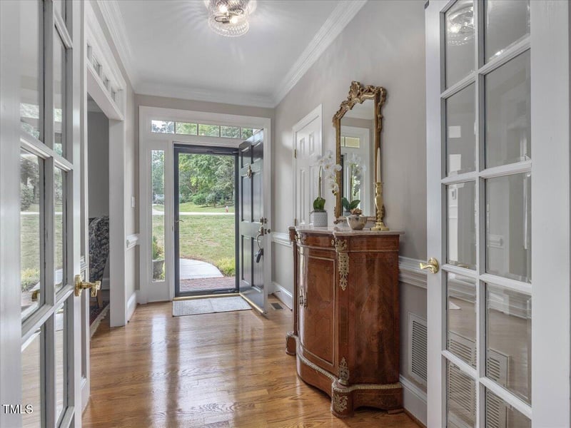 219 Lochside Dr, Cary, NC 27518