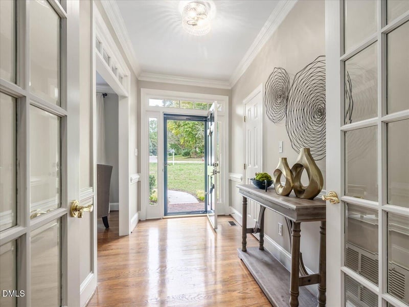 219 Lochside Dr, Cary, NC 27518