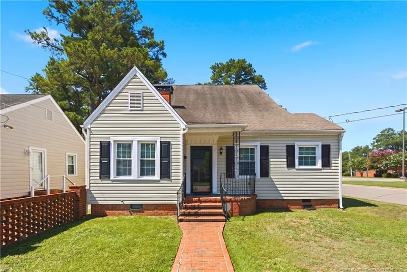 219 Marshall Rd, Fayetteville, NC 28303