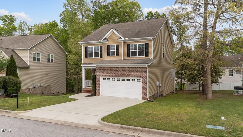 219 Millwood Dr, Clayton, NC 27527