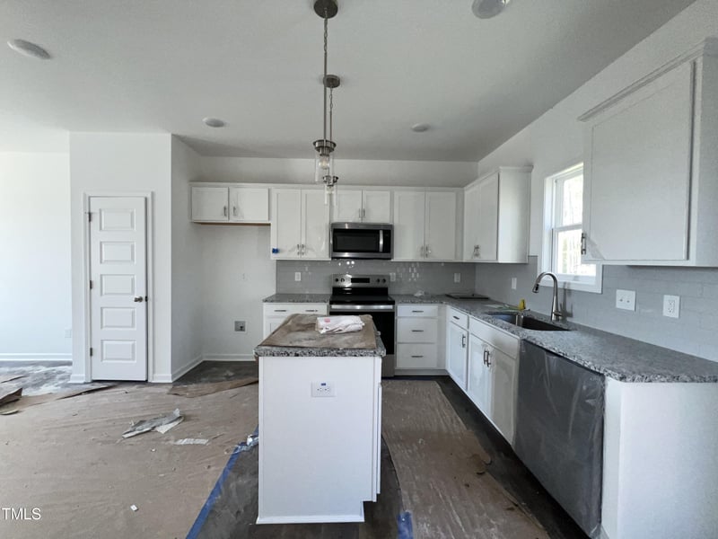 219 W Saltgrass Ln, Smithfield, NC 27577