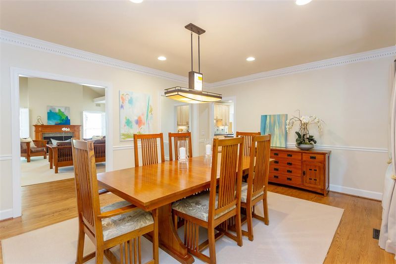 219 Stagecoach Rd, Chapel Hill, NC 27514