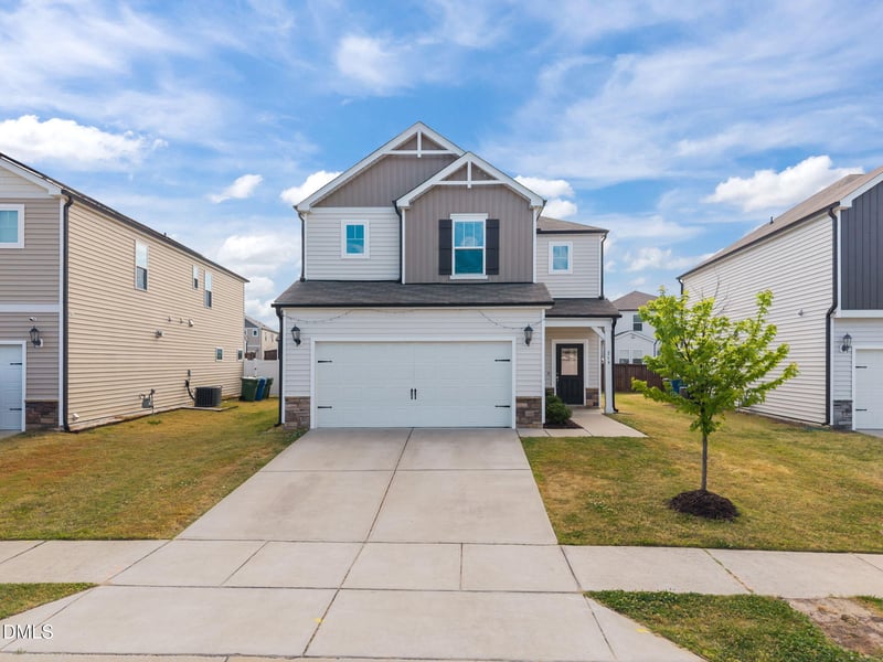 219 Watauga Lake Dr, Fuquay Varina, NC 27526