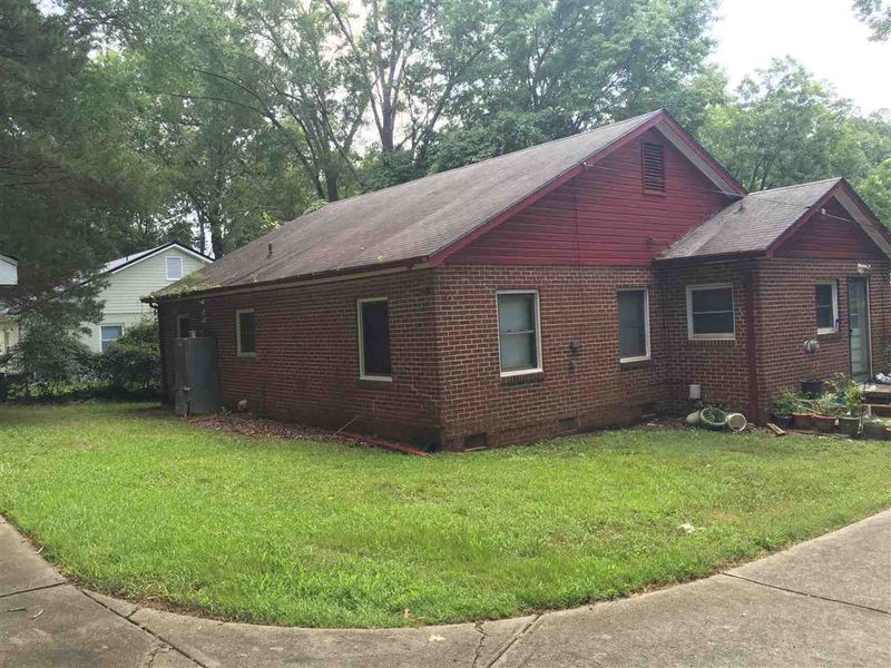 219 White Oak Dr, Durham, NC 27707