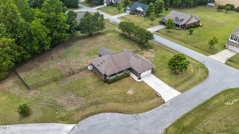 22 Arbor Cove Ct, Zebulon, NC 27597