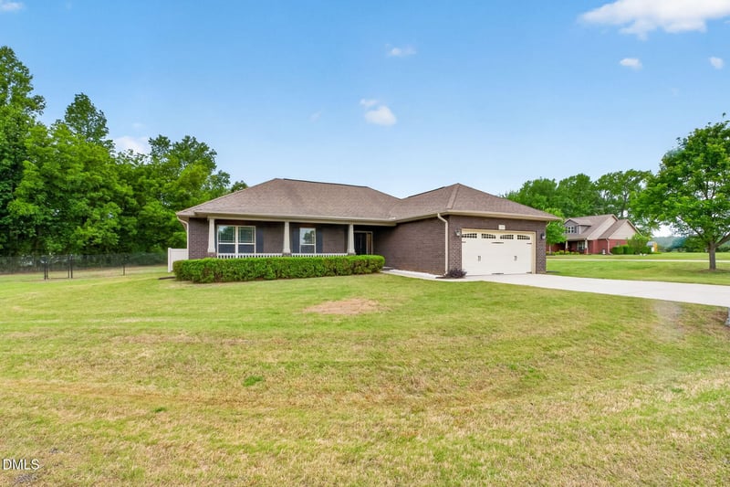 22 Arbor Cove Ct, Zebulon, NC 27597