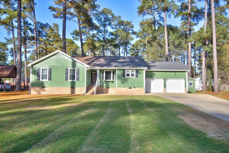 22 Azalea Dr, Smithfield, NC 27577