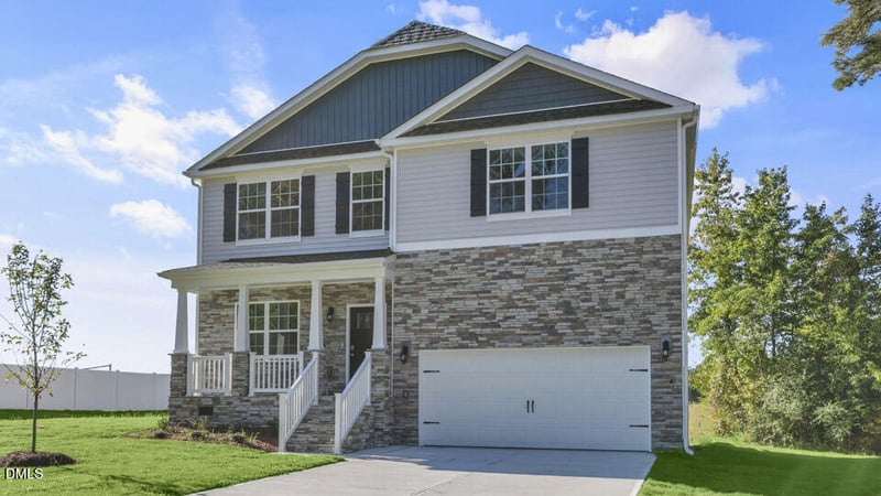 22 Black Creek Dr, Lillington, NC 27546