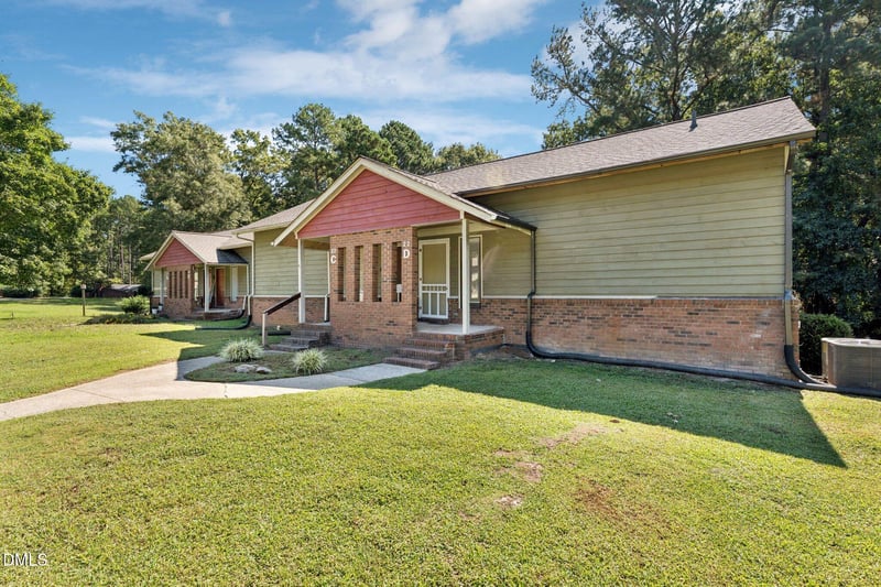 22 Carriage Cir, Louisburg, NC 27549