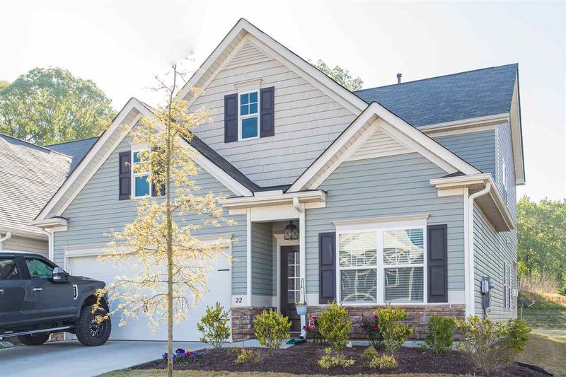 22 Crownview Ct, Clayton, NC 27527