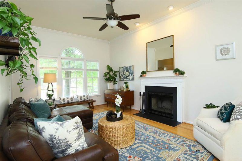 22 Dardanelle Ln, Durham, NC 27713