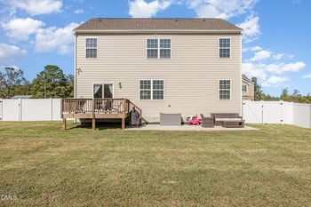 22 Eason Farm Dr, Zebulon, NC 27597