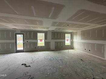 22 Emily Gardens Dr, Selma, NC 27576