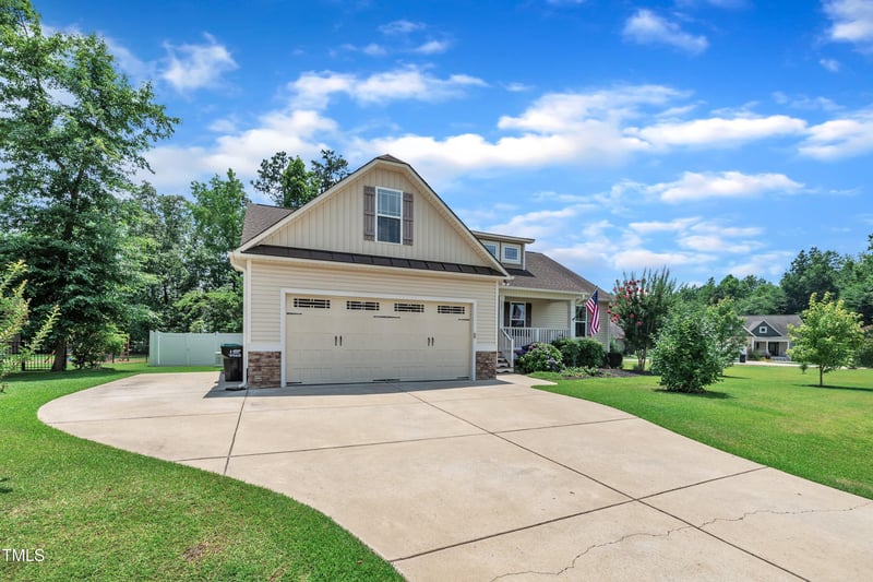 22 Evie Dr, Smithfield, NC 27577