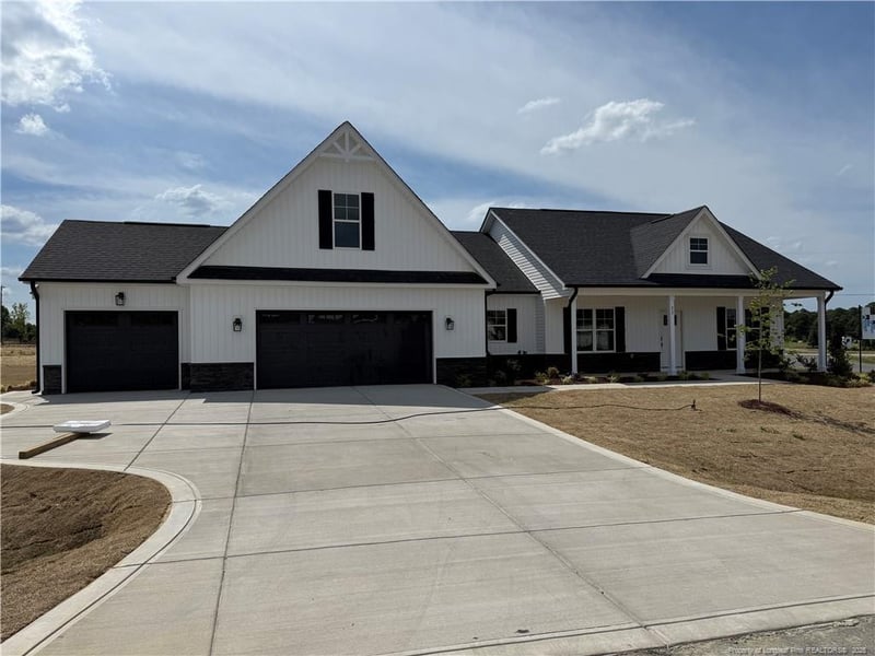22 Grady Farm Way, Benson, NC 27504
