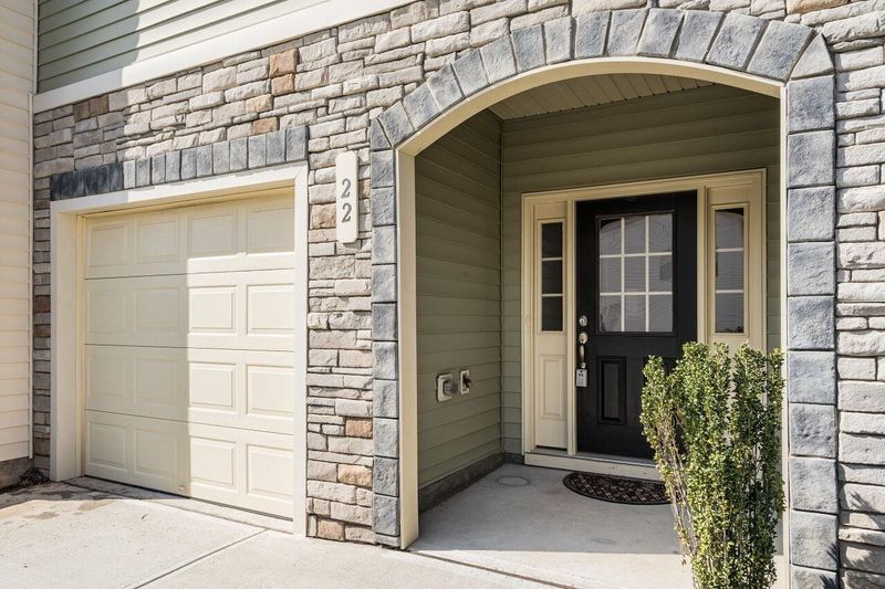 22 W Grove Point Dr, Clayton, NC 27527