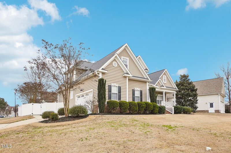22 Hill Row Ln, Clayton, NC 27527