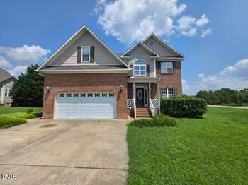 22 Oak Run Dr, Clayton, NC 27520