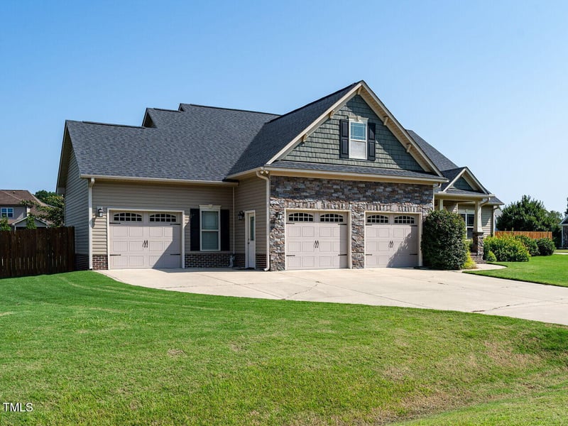 22 Pointer Dr, Angier, NC 27501