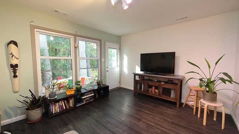 22 Providence Ct, Durham, NC 27705