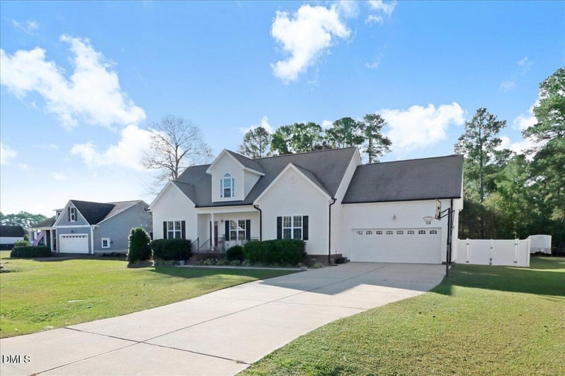 22 Quebec Dr, Selma, NC 27576