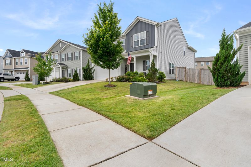 22 Saddle Oaks Ln, Clayton, NC 27520