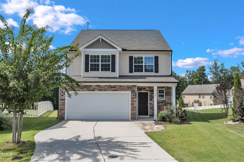 22 Thimbleberry Cir, Clayton, NC 27527