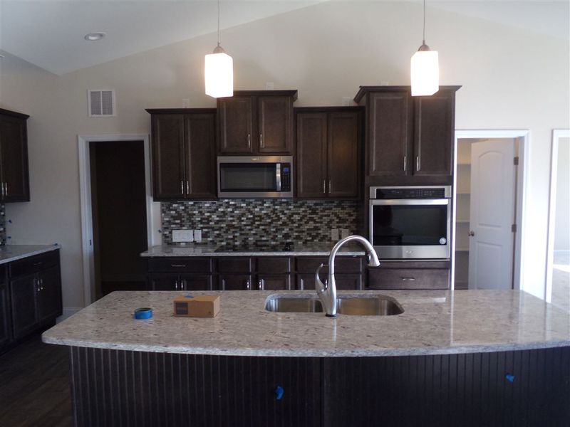 22 Treasure Dr, Lillington, NC 27546