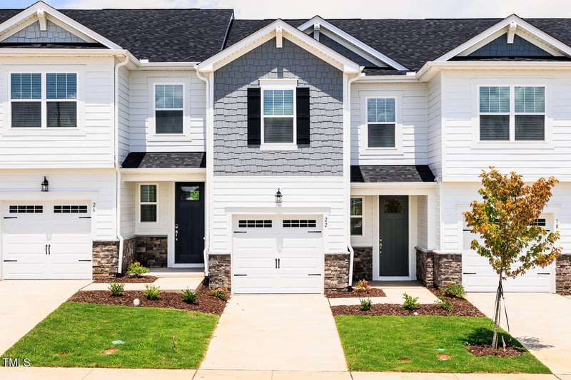 22 Twin Birch Dr, Angier, NC 27501