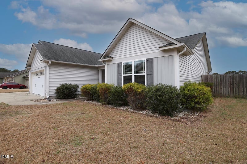 22 Willard Wood Rn, Benson, NC 27504