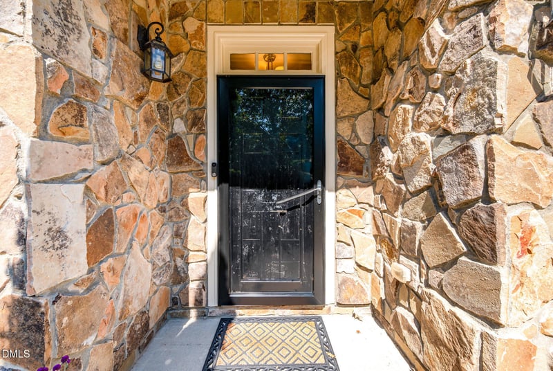 220 Allister Dr, Raleigh, NC 27609