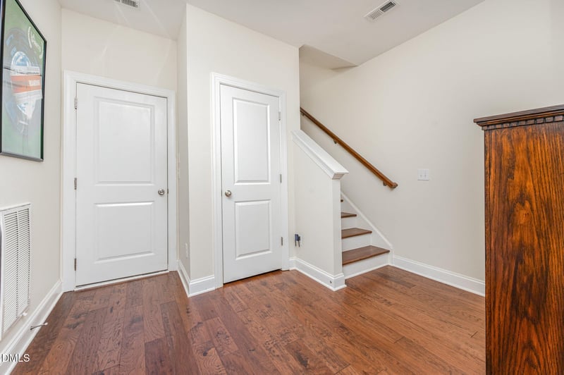 220 Allister Dr, Raleigh, NC 27609