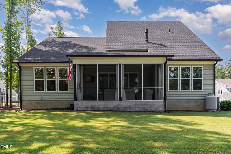 220 Amber Oak Dr, Selma, NC 27576