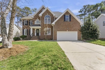220 Arbordale Ct, Cary, NC 27518