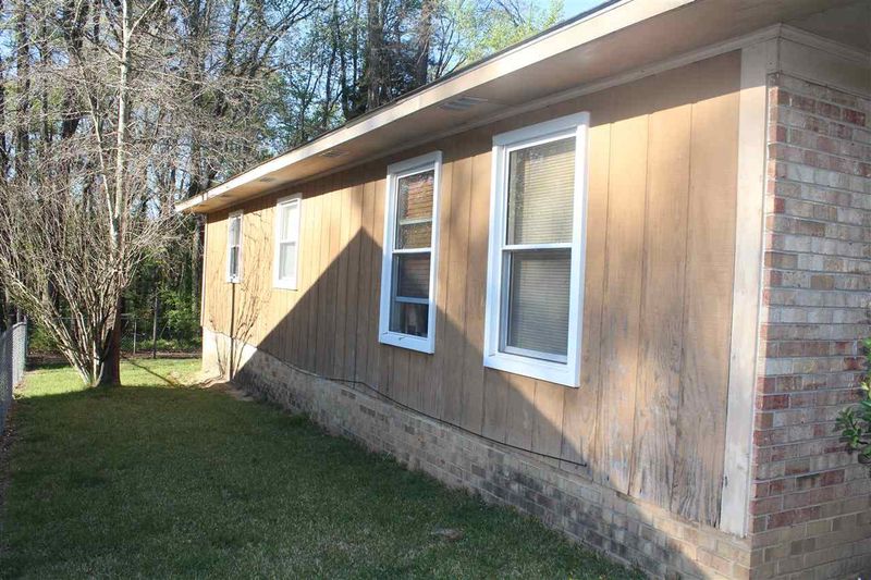 220 Archdale Dr, Durham, NC 27707