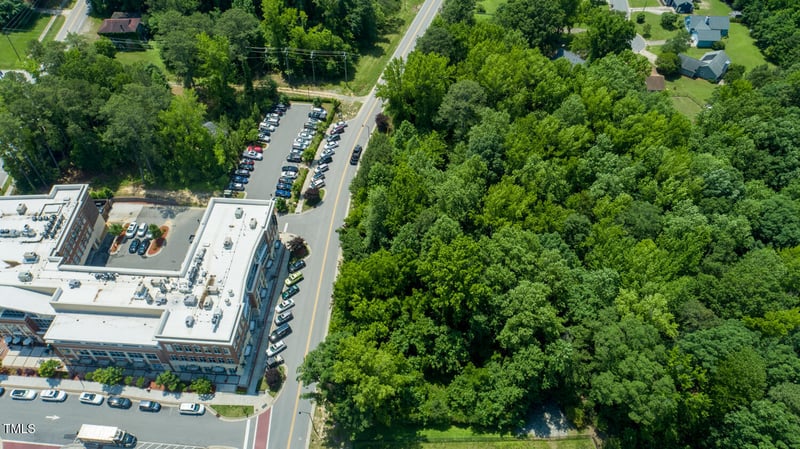 220 Avent Ferry Rd, Holly Springs, NC 27540