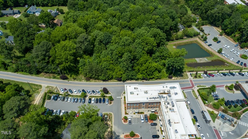 220 Avent Ferry Rd, Holly Springs, NC 27540