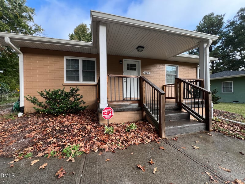 220 Barbee St, Zebulon, NC 27597