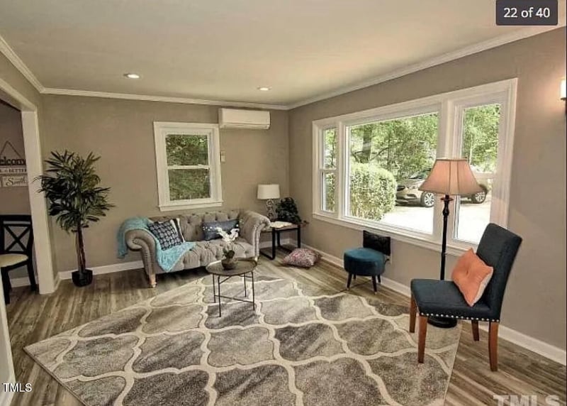 220 Barclay Rd, Chapel Hill, NC 27516