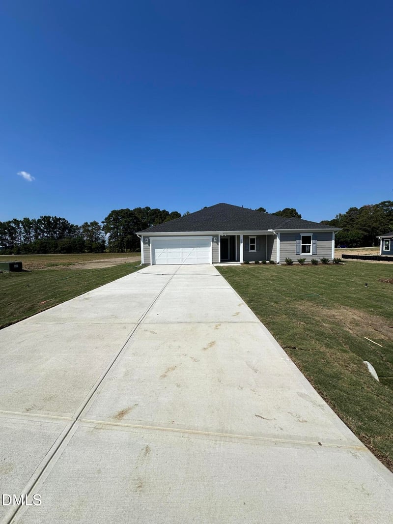 220 Boss Shot Dr, Smithfield, NC 27577