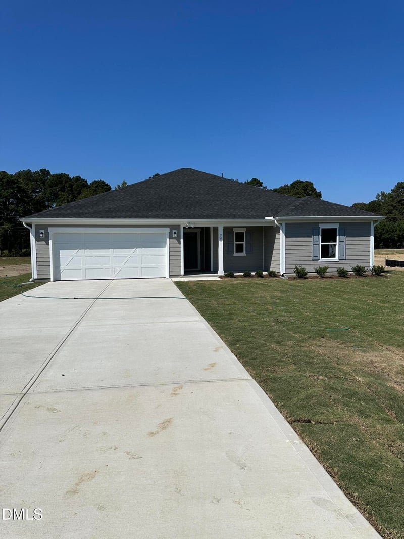 220 Boss Shot Dr, Smithfield, NC 27577
