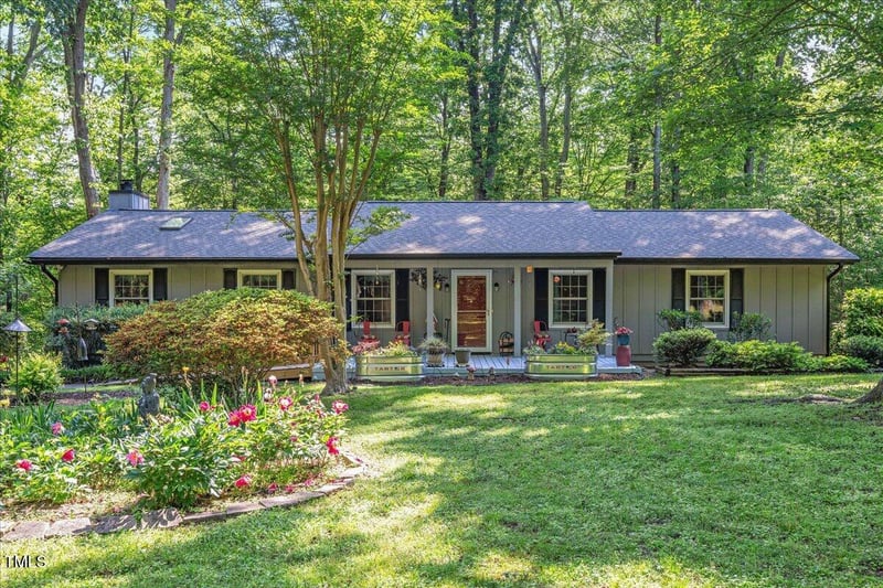 220 Cardinal Dr, Youngsville, NC 27596
