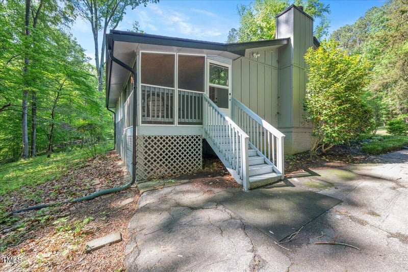 220 Cardinal Dr, Youngsville, NC 27596