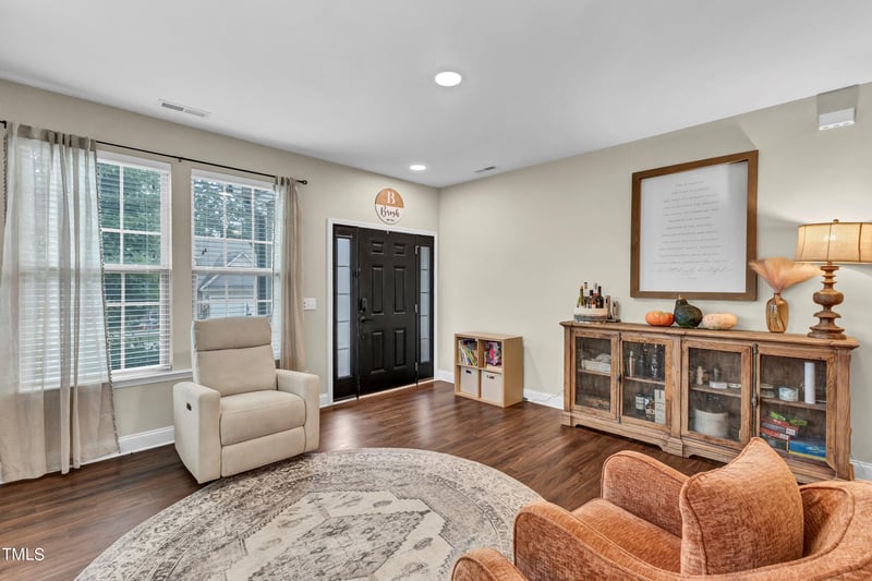 220 Clubhouse Dr, Youngsville, NC 27596