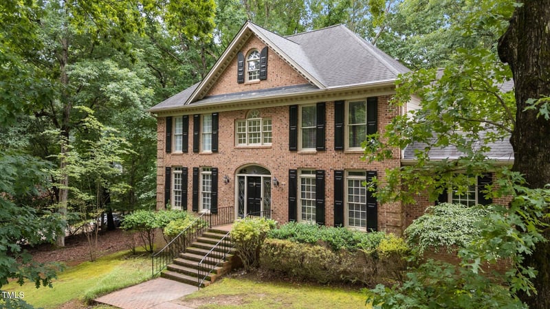 220 Dalton Dr, Raleigh, NC 27615