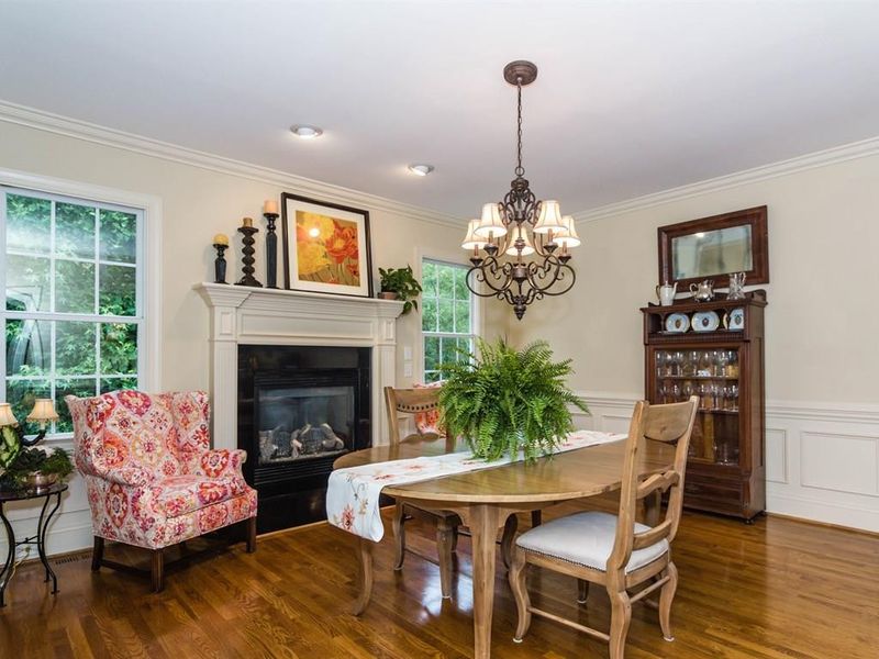 220 Danagher Ct, Holly Springs, NC 27540