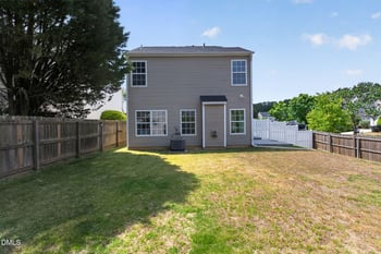 220 Danesway Dr, Holly Springs, NC 27540