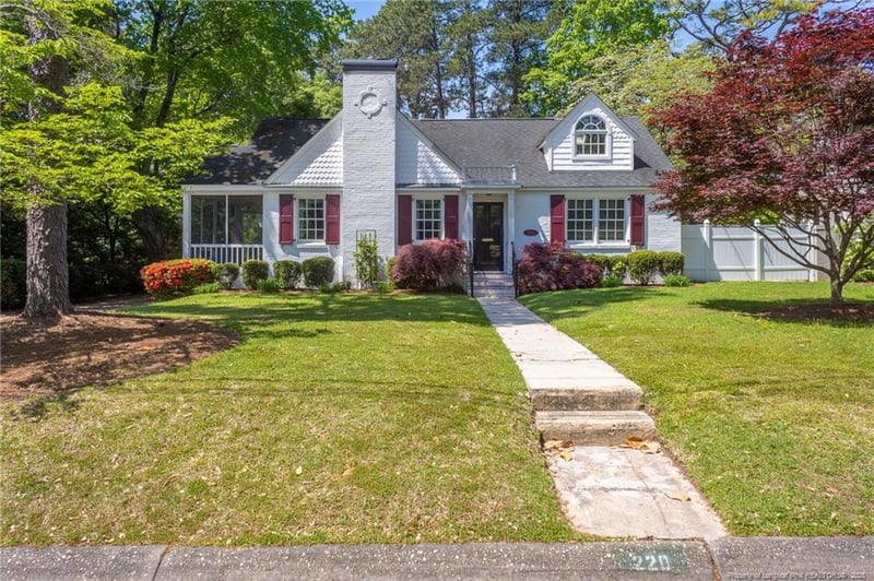 220 Devane St, Fayetteville, NC 28305