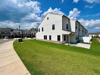 220 District Ave #271, Clayton, NC 27527
